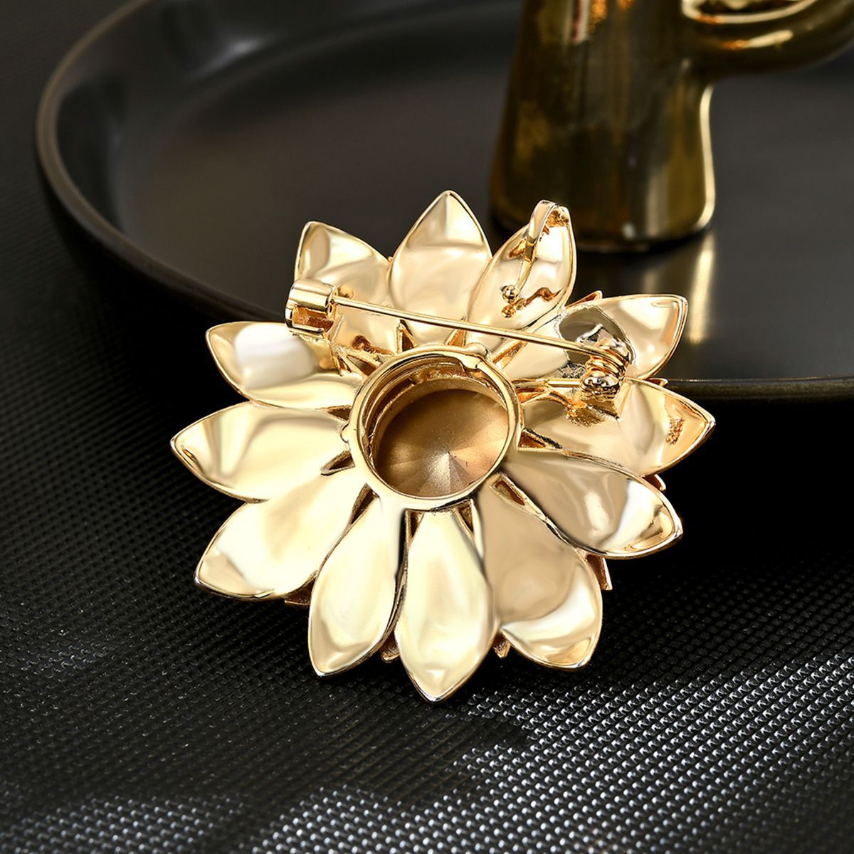 Vintage Gold Sun flower Brooch Pin XXB012